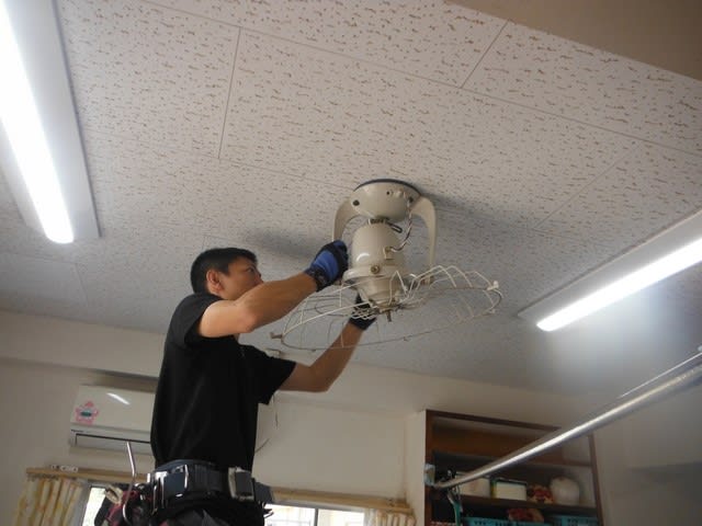 オート扇の取替 - ～街の電気屋さんの日常～ アトム山口阿知須店