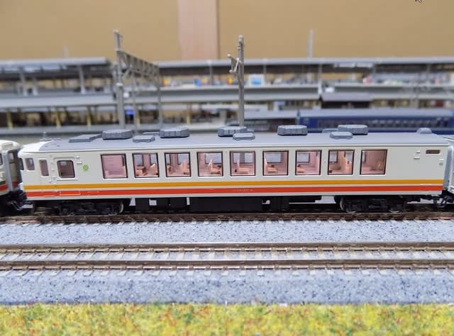 KATOの10-150 JR東日本 パノラマエクスプレスアルプスを KATOの10-150 JR東日本 パノラマエクスプレスアルプスを