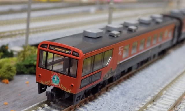 TOMIXの92877 JR12系客車 ばんえつ物語・オコジョ展望 TOMIXの92877 JR12系客車 ばんえつ物語・オコジョ展望