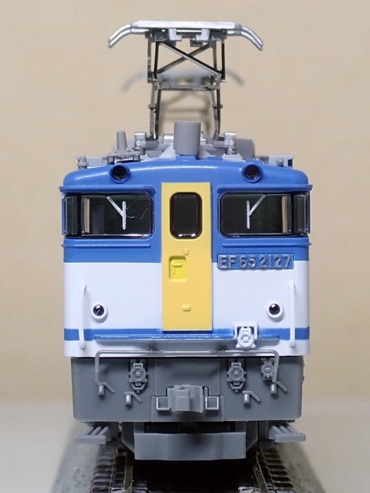 カラシ扉の広島更新色。TOMIXのEF65 2127号機が入線したよ - K