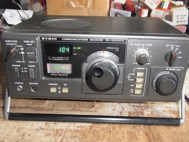 TRIO R-1000 COMMUNICATIONS RECEIVER 希少 TRIO R-1000 COMMUNICATIONS RECEIVER 希少