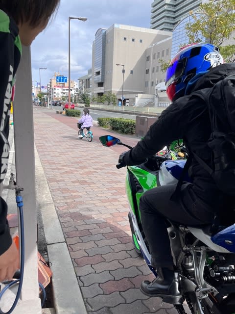 2024/3/10◇納車レポその②!「Ninja ZX-4RR」40周年記念モデル 2024/3/10◇納車レポその②!「Ninja ZX-4RR」40周年記念モデル