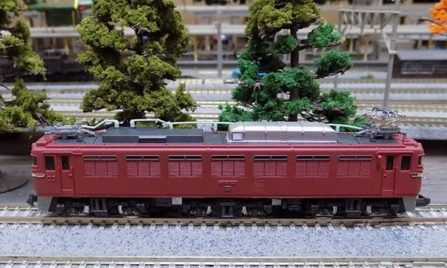 頂き物のＥＦ８１電気機関車を弄る - ＭＲＦＣ村井レールファンクラブ（1999~）の運転会記録と鉄道模型日記