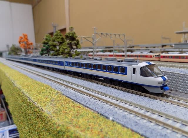 TOMIXの92925 JR485系特急電車(しらさぎY02編成 TOMIXの92925 JR485系特急電車(しらさぎY02編成