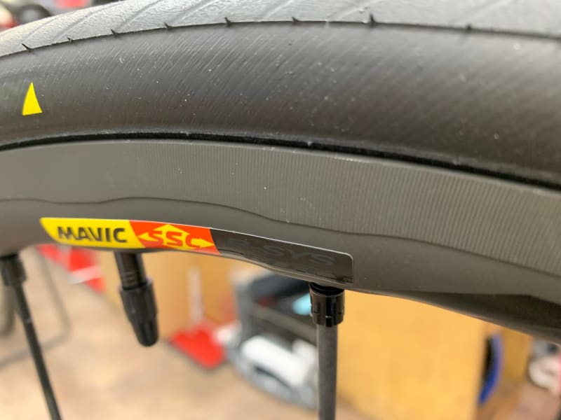 MAVICのカーボンブレーキシューってなんで黄色いのか? - Fitte MAVICのカーボンブレーキシューってなんで黄色いのか? - Fitte