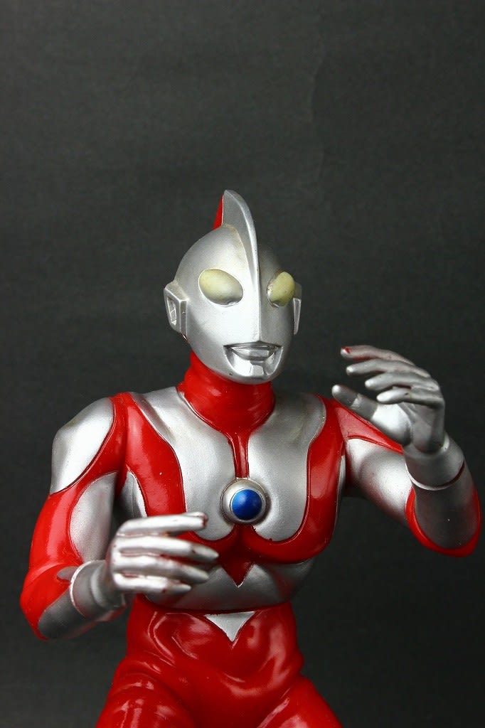 スタンダード リアルファイティングウルトラマン - 城西ドンガルドン