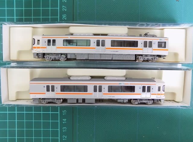 KATOの10-423 313系3000番台 2両セットを弄る KATOの10-423 313系3000番台 2両セットを弄る