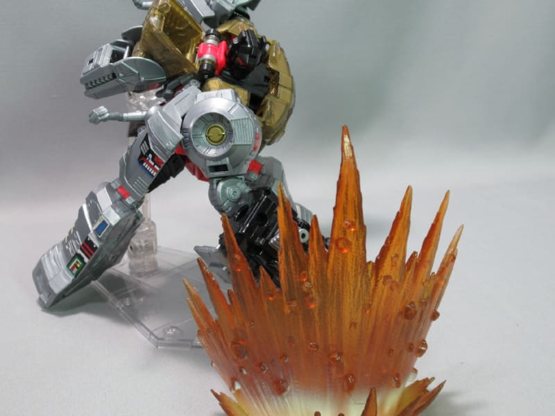 TFパワーオブザプライム ボイジャークラス グリムロックを TFパワーオブザプライム ボイジャークラス グリムロックを