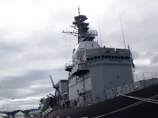 海上自衛隊 あすか (試験艦)ASE-6102 一般公開（外観 - 観光列車