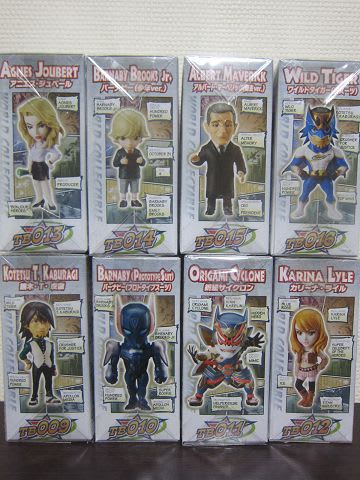 TIGER & BUNNY のプライズ いきますよ、おじさん！ - 南国の遊び部屋