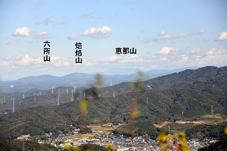 11 19 三ヶ根山 三河湾近くの温和な山 その４ 最高地点付近から山に入り 登山道を下る ぶちょうほうのさんぽみち 旧名 気ままに野山