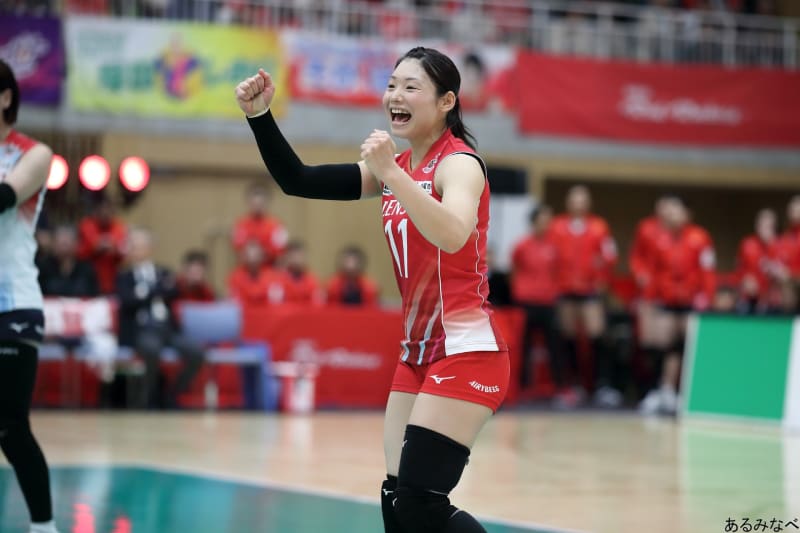 井上 琴絵選手 - 胸いっぱいの、あるみ鍋を。