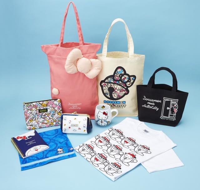 非売品？ドラえもんとキティちゃんのアベック☆どこでもドアで