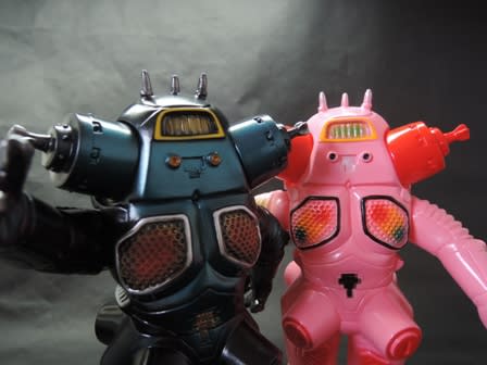 キングジョー type-s - 怪しい隣人 ~ウルトラ怪獣ソフビ~ キングジョー type-s - 怪しい隣人 ~ウルトラ怪獣ソフビ~