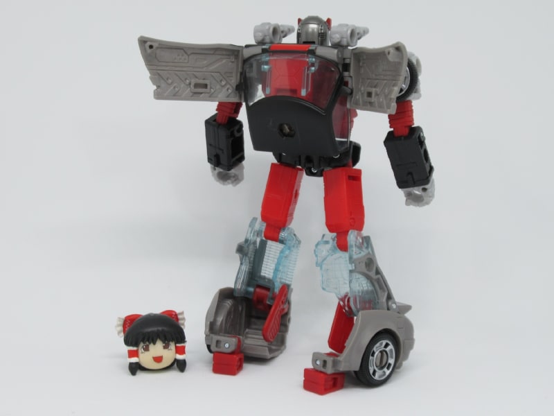 TFアースライズ デラックスクラス ブルーストリークをゆっくり