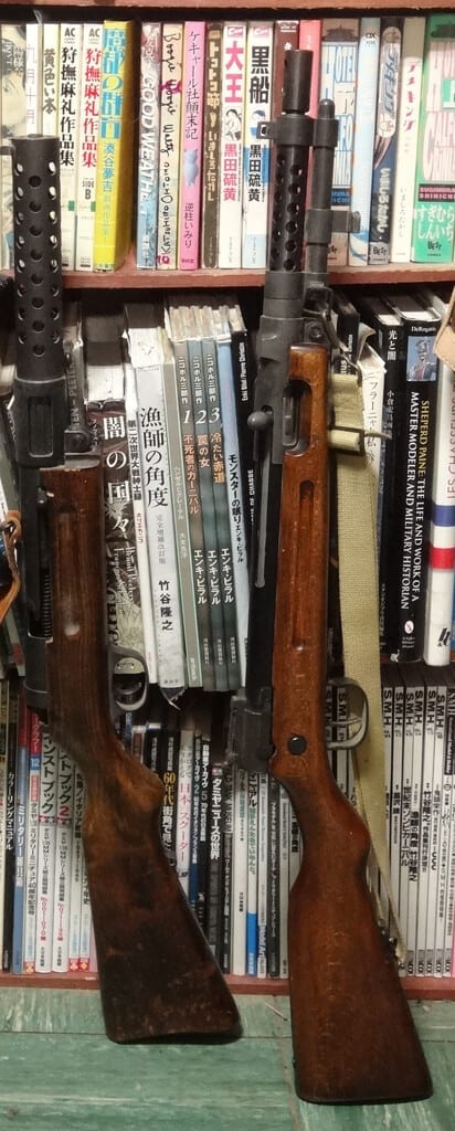 一〇〇式機関短銃の弾倉嚢をめぐる気の長い冒険 - 森男の活動報告綴