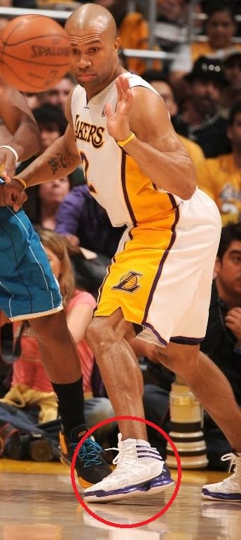 NBA10-11シーズンMVPデリック・ローズ着用モデル!adidas NBA10-11シーズンMVPデリック・ローズ着用モデル!adidas