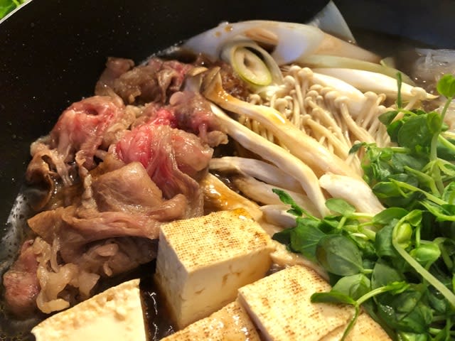 ホットプレートで♪焼きすきパーティー | クラシル