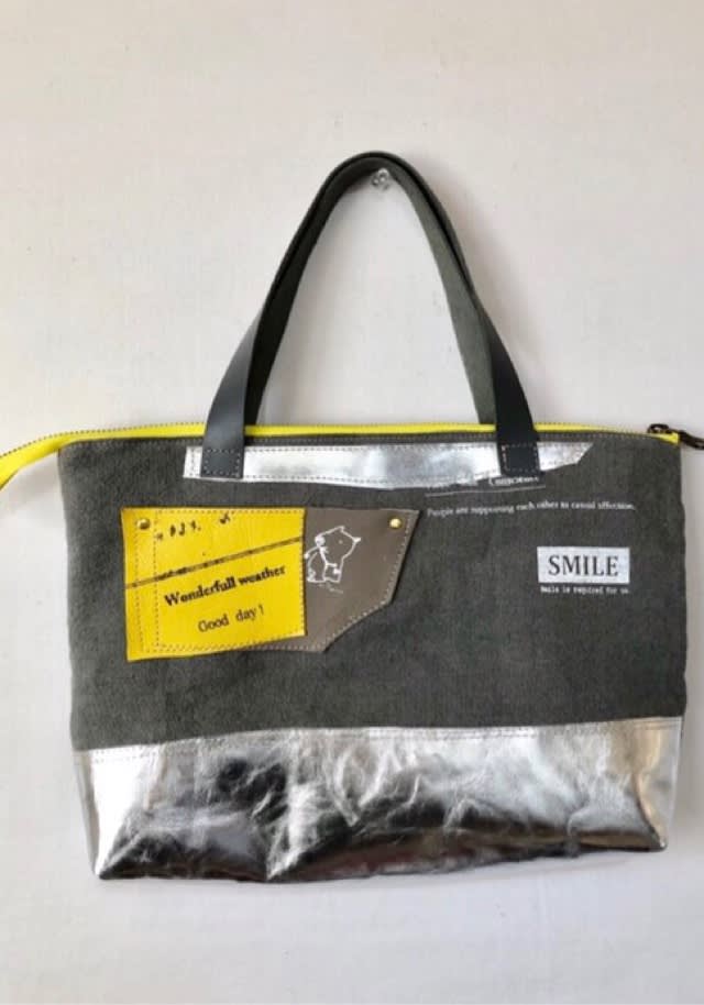 ファスナー付きトートバッグ - caellow ゆったりと風のながれる