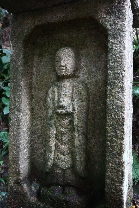 旧加茂町 岩船寺箱石仏 - 愛しきものたち