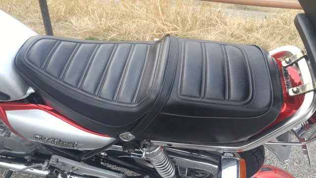 GSX250Tシートカウルボックス加工サイドカバー再加工