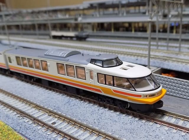 KATOの10-150 JR東日本 パノラマエクスプレスアルプスを