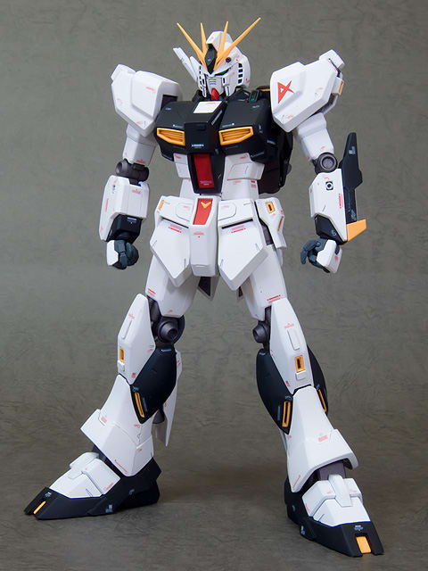 格安即決 MyベストMGνガンダム製作塗装完了・撮影 毛糸屋模型館 - その他