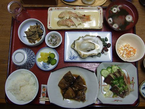 四国遍路宿の夕食 2 あるきメデス 四国遍路宿の夕食 2 あるきメデス