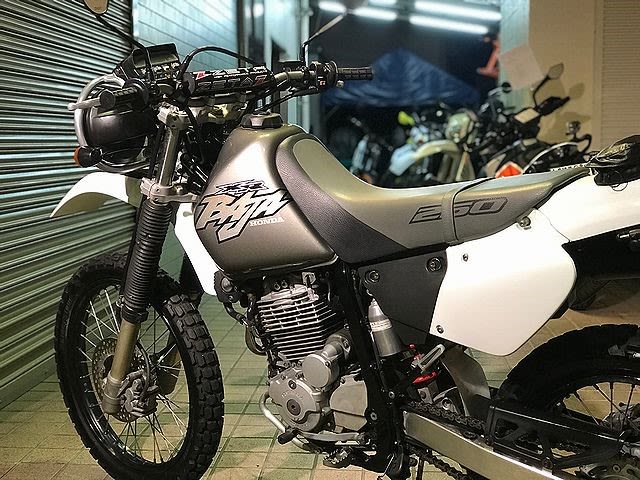 良い個体のUSED HONDA XR BAJA MD30 が入荷しましたよ 良い個体のUSED HONDA XR BAJA MD30 が入荷しましたよ