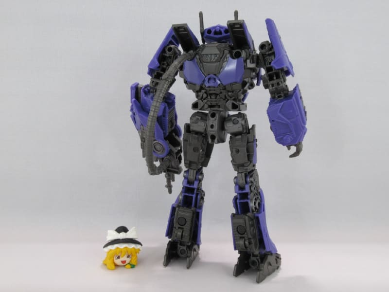 TFスタジオシリーズ ボイジャークラス ショックウェーブ(BB)を