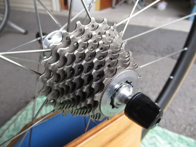 スプロケットの取付け カーボンホイール - Kinoの自転車日記