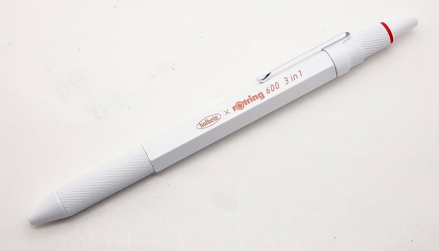 ロットリング 600 3in1 ロットリング✖︎holbein 多機能ペンホワイト