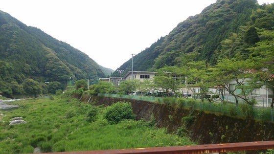 吾北村 下八川小学校 - 皇紀二千七百年党 代表 廣田晋一郎