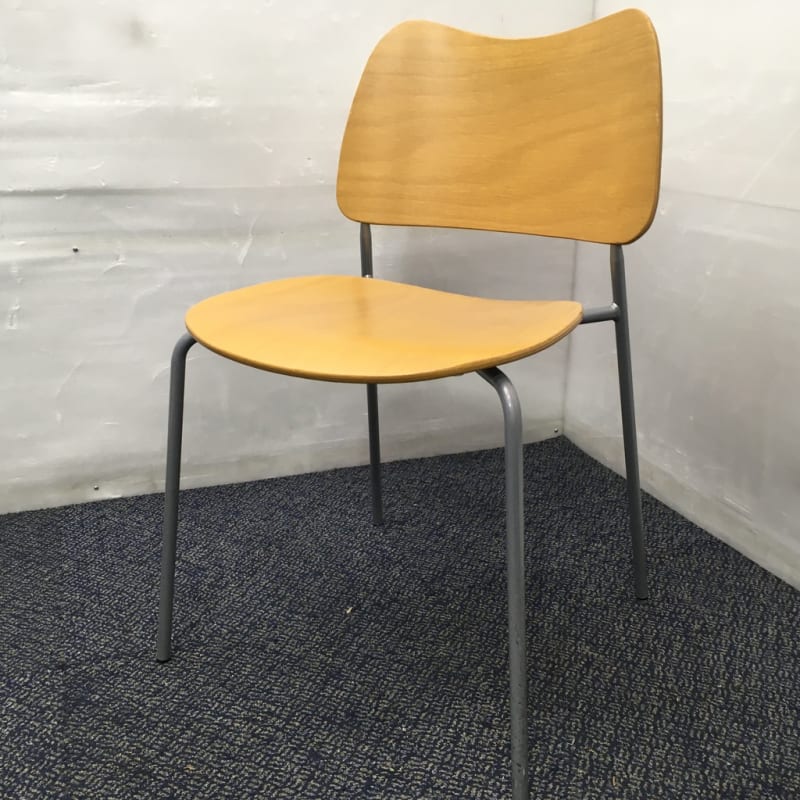 LAMHULTS ラムホルツ CASUSチェアたくさん入荷 愛知店