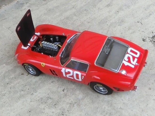 まとめ買い値引き① フジミ 1／16 フェラーリ288GTO