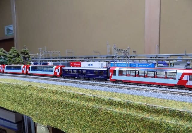 KATOの5280 アルプスの青いレストランカー WR3811 <GOURMINO KATOの5280 アルプスの青いレストランカー WR3811 <GOURMINO