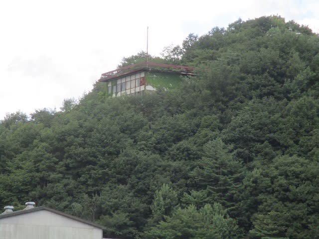 【ラッピング無料】 秋田県花岡鉱山 （花岡鉱山01） 残り最後の大きめの鉱石 砂利・石・枕木