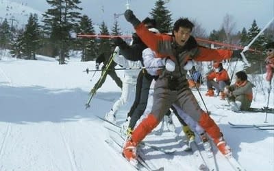 Amazon.co.jp: 私をスキーに連れてって [DVD] : 原田知世, 三上