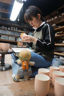 熟練の技術を要する「交趾」の焼き物。京焼・清水焼の窯元「平安 熟練の技術を要する「交趾」の焼き物。京焼・清水焼の窯元「平安