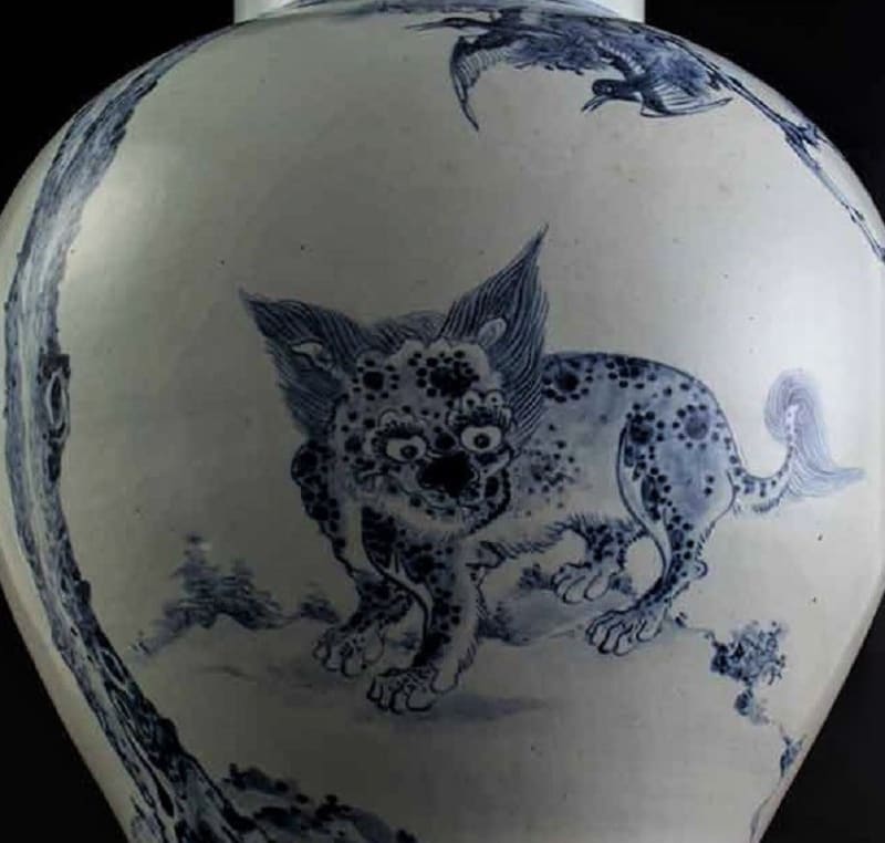 李朝?染付 虎獅子図文大瓶 - 夜噺骨董談義 李朝?染付 虎獅子図文大瓶 - 夜噺骨董談義