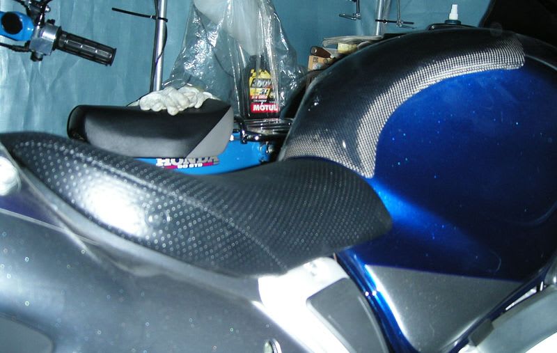 GSX1300R ハヤブサ シート交換 - gooブログはじめました! GSX1300R ハヤブサ シート交換 - gooブログはじめました!