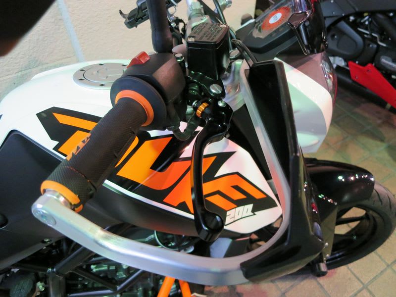 KTM CUSTOM がおもしろい。手軽にいじる楽しさ！DUKE - Rider's Land 