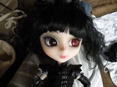 ゴスロリ処刑人 ユキちゃん ←プーリップ(お人形)の。 前編 ゴスロリ処刑人 ユキちゃん ←プーリップ(お人形)の。 前編