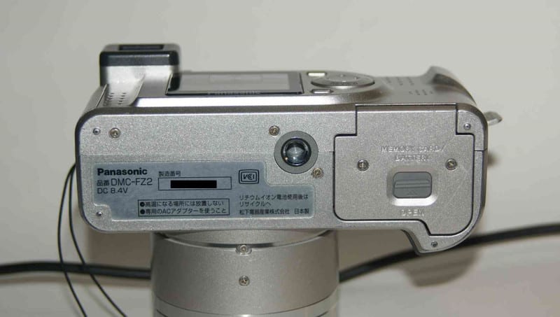 Panasonic LUMIX DMC-FZ2 高倍率ズームデジカメ - 乾電池の画像