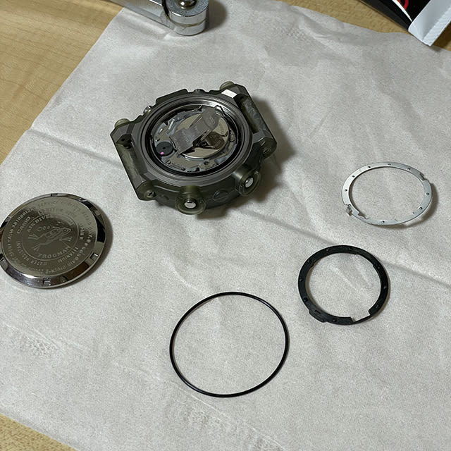 G-SHOCK メンテナンス DW-8200MS-8T Men in Smoke - ak days G-SHOCK メンテナンス DW-8200MS-8T Men in Smoke - ak days