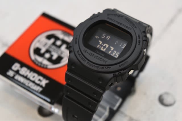 伝説のG-SHOCK「スティング・モデル」の復刻版から、限定の「黒