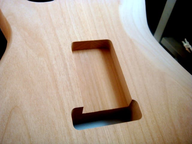 DIY ストラトキャスター 2 - Guitars On Broadway DIY ストラトキャスター 2 - Guitars On Broadway