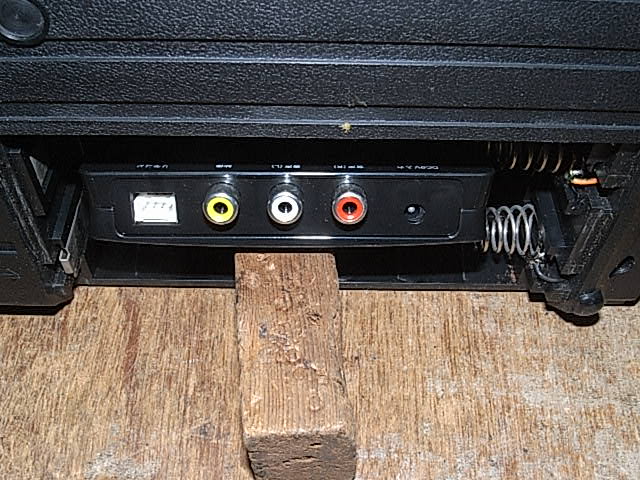 SONY, FX-402A Portable TV/Radio Cassette Recorder (1978 SONY, FX-402A Portable TV/Radio Cassette Recorder (1978