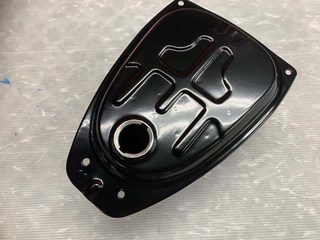 ホンダ シャリーガソリンタンクのペイントです。 - ドリーム商會