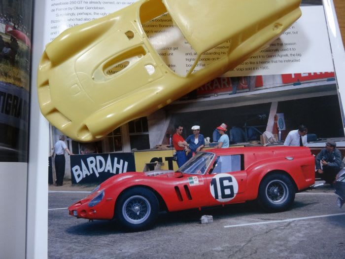 MINI EXOTICS 1/24 フェラーリ 250 ブレッドバン SWB Chassis
